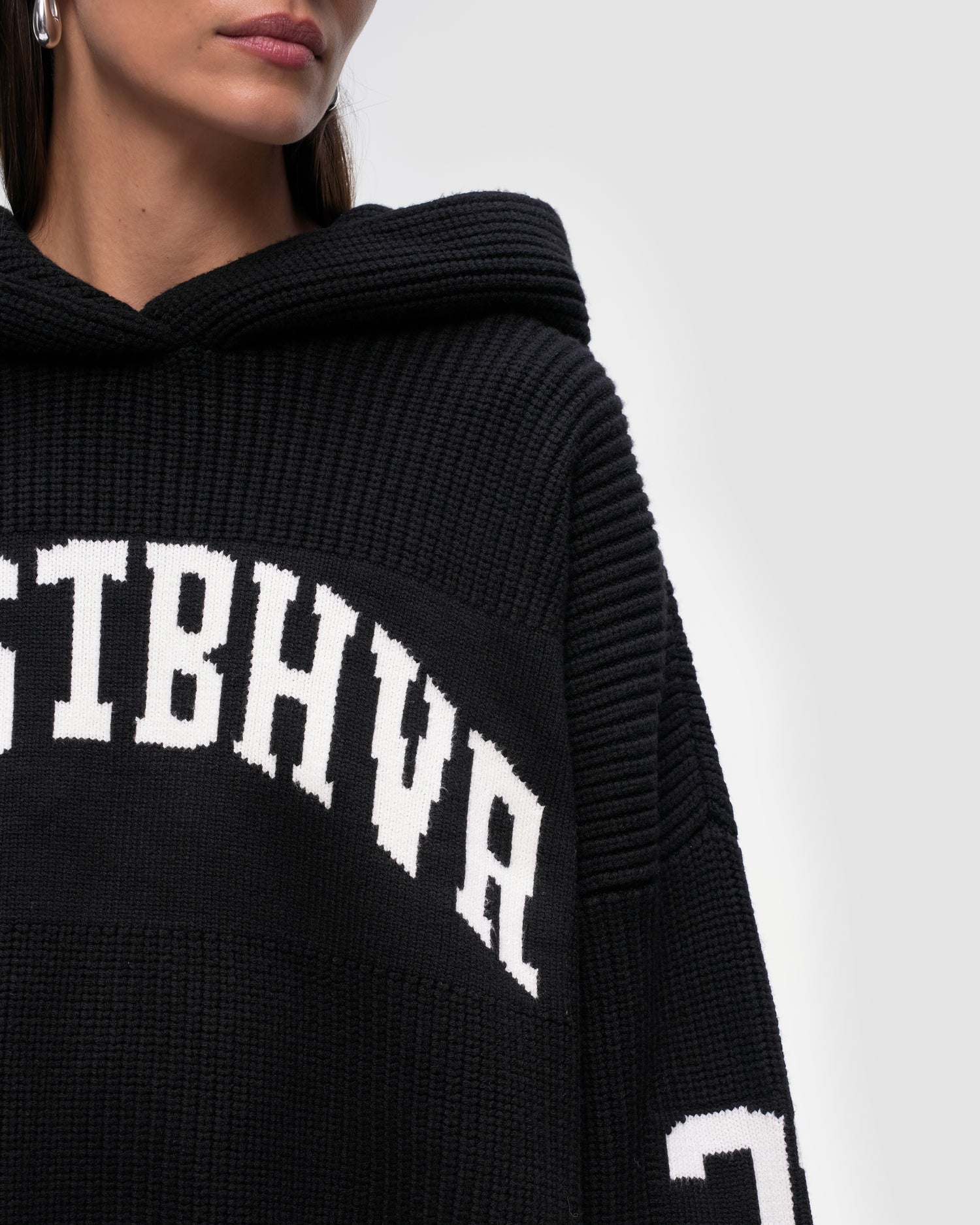 TOVE KNIT HOODIE