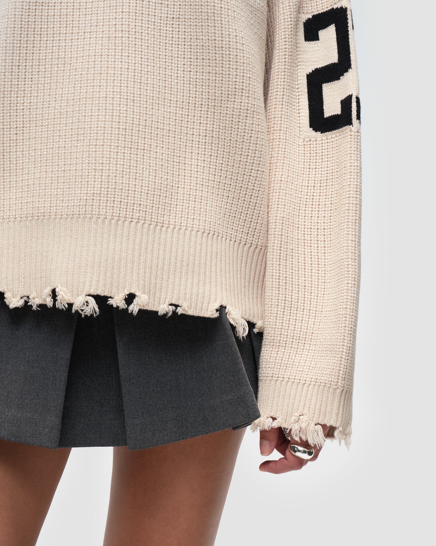 TOVE SWEATER