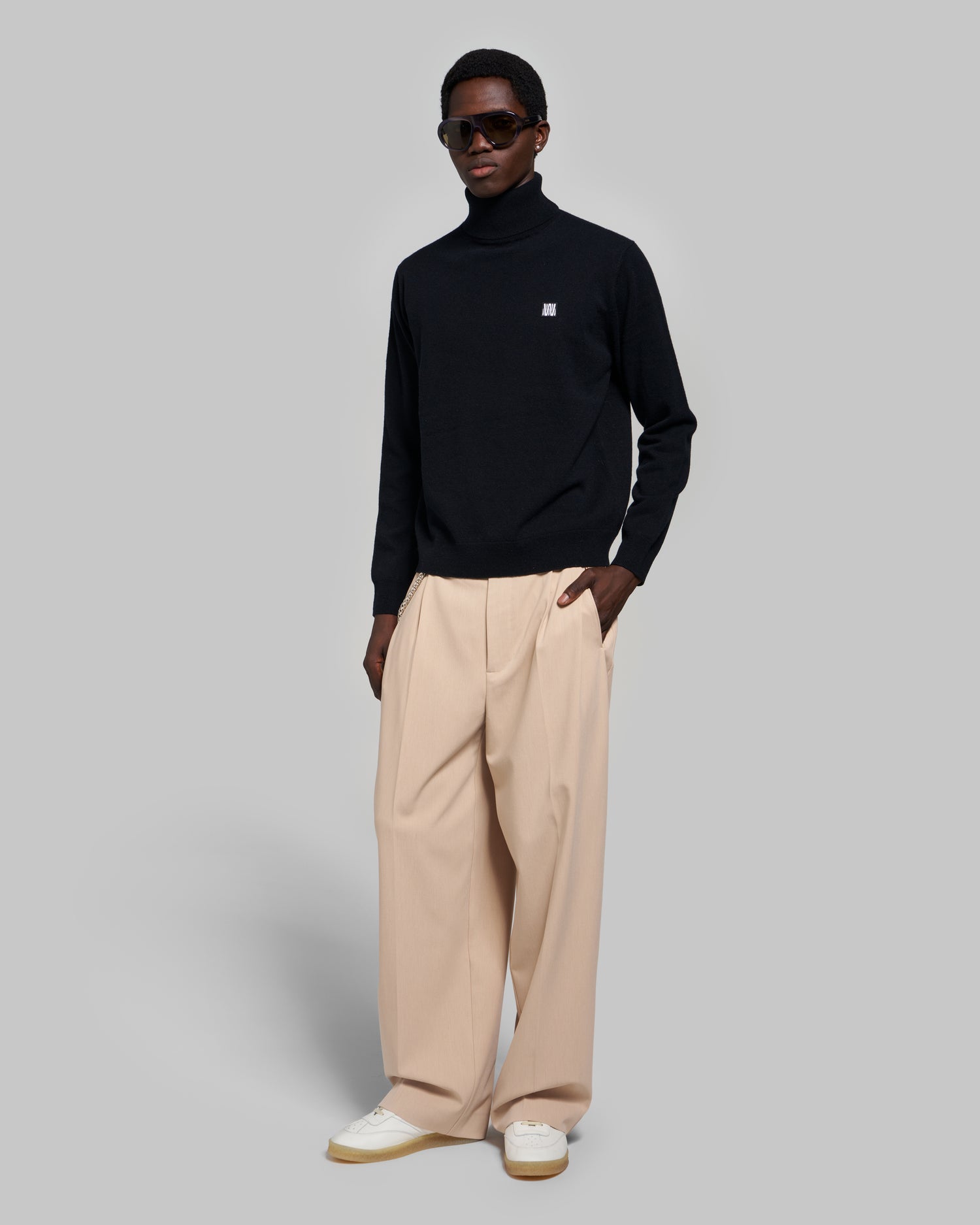 CORE TURTLENECK SWEATER