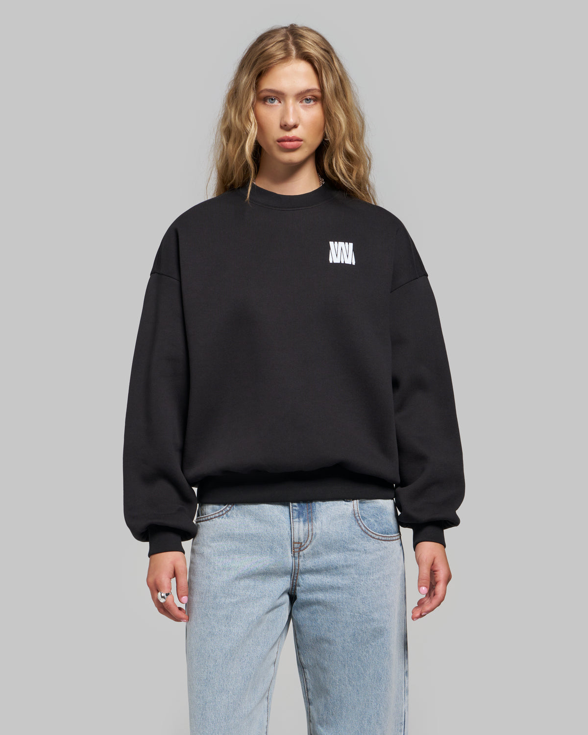 STUDIO SWEATSHIRT
