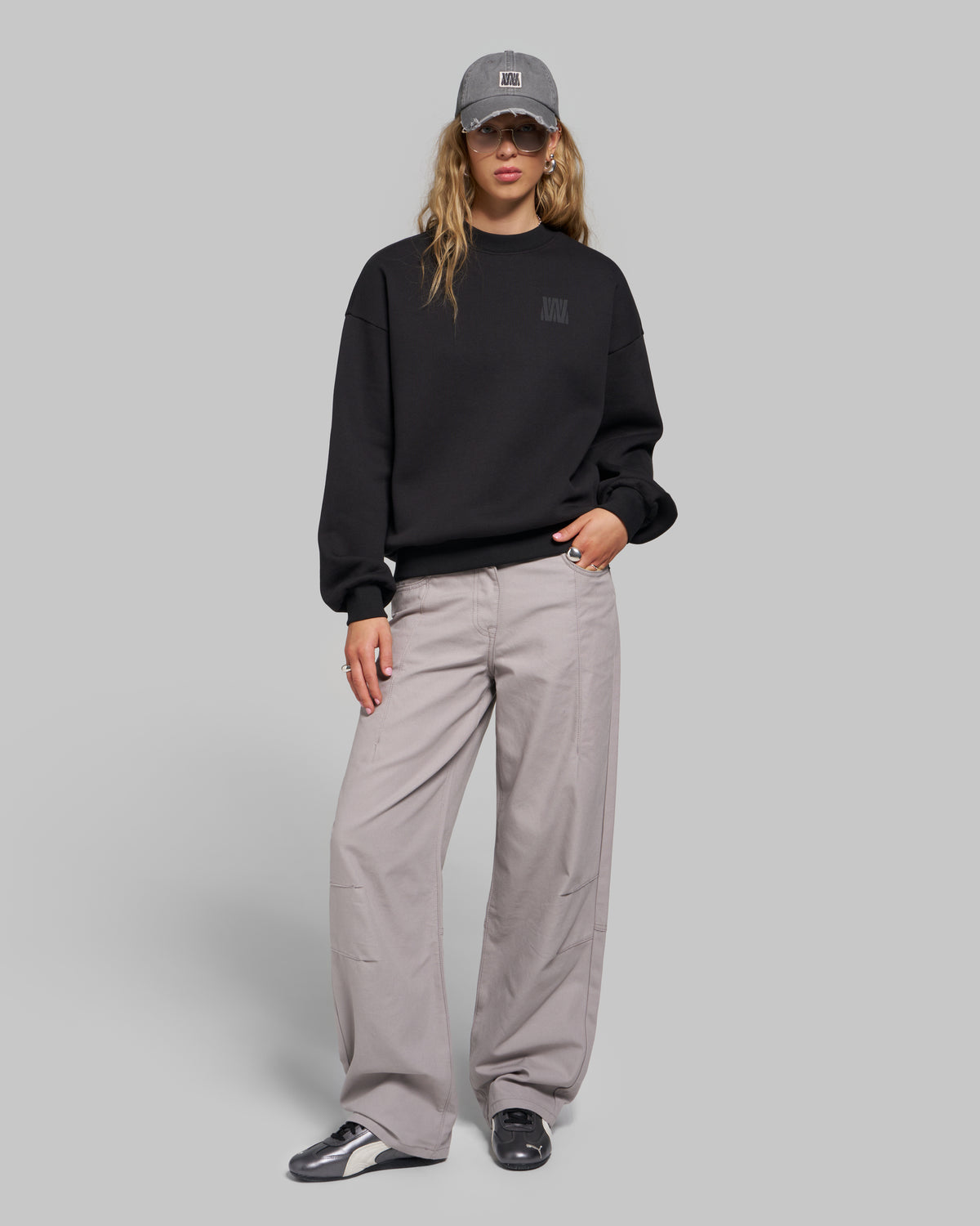 STUDIO SWEATSHIRT