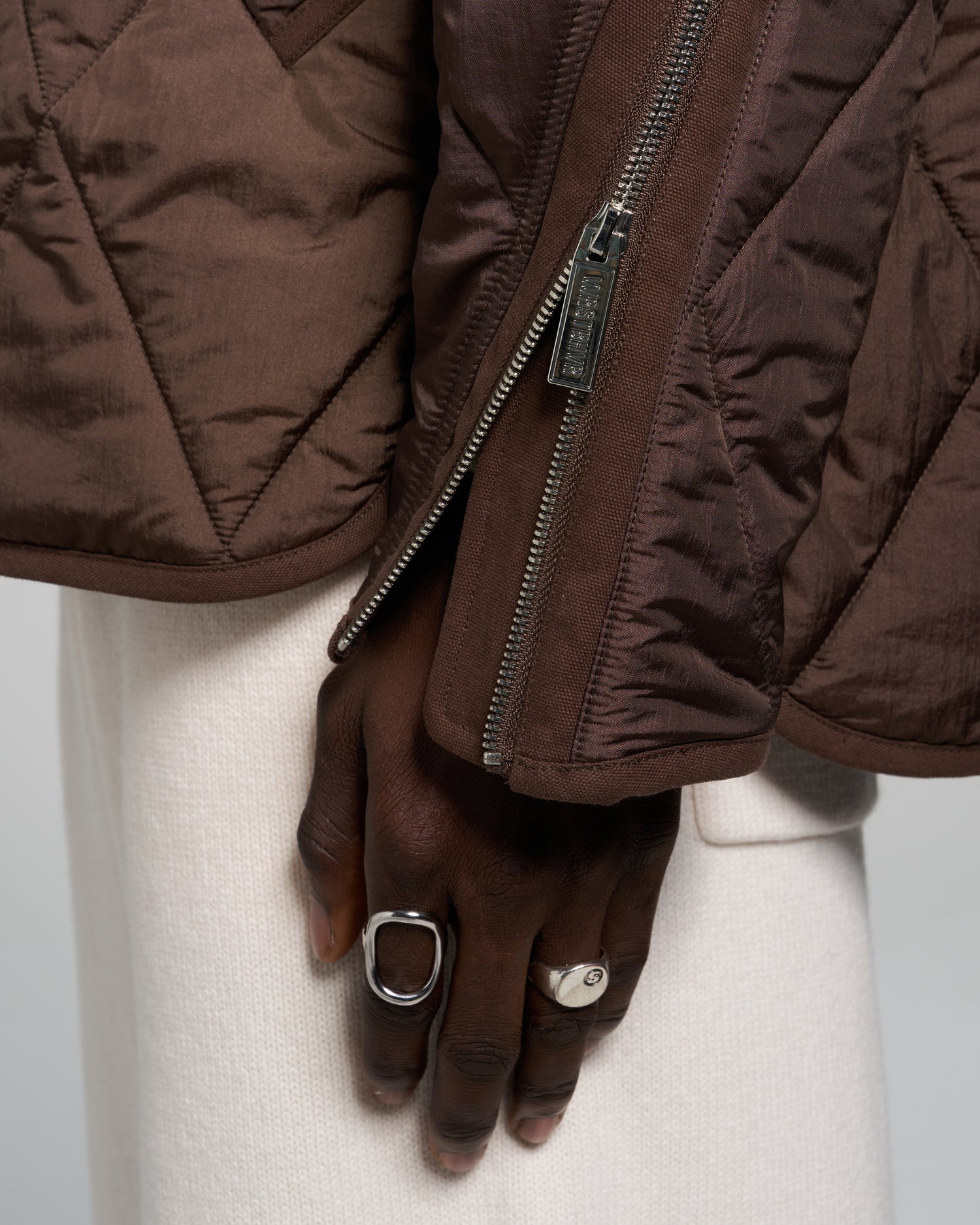 BUSTER V4 JACKET