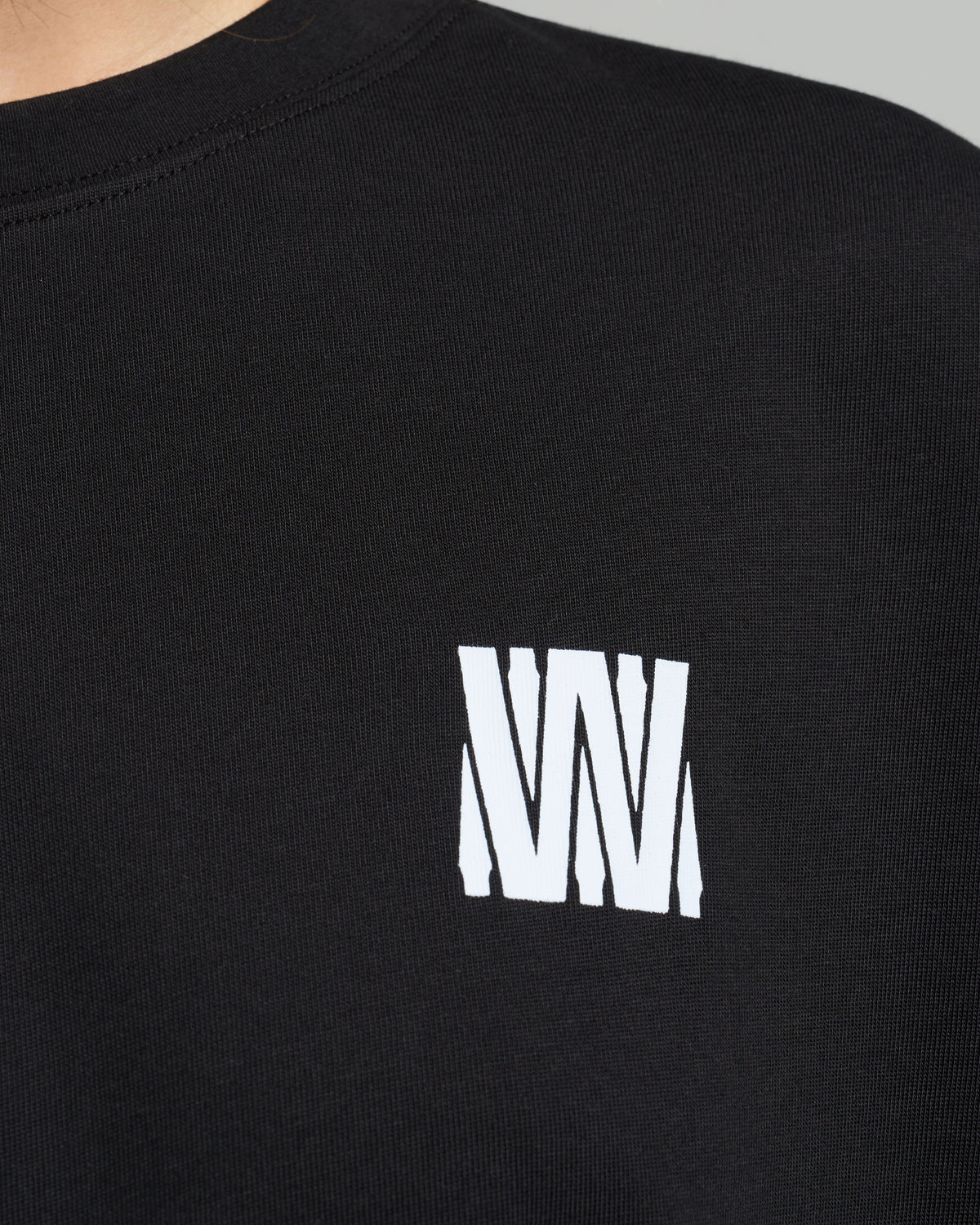 STUDIO V14 LONGSLEEVE
