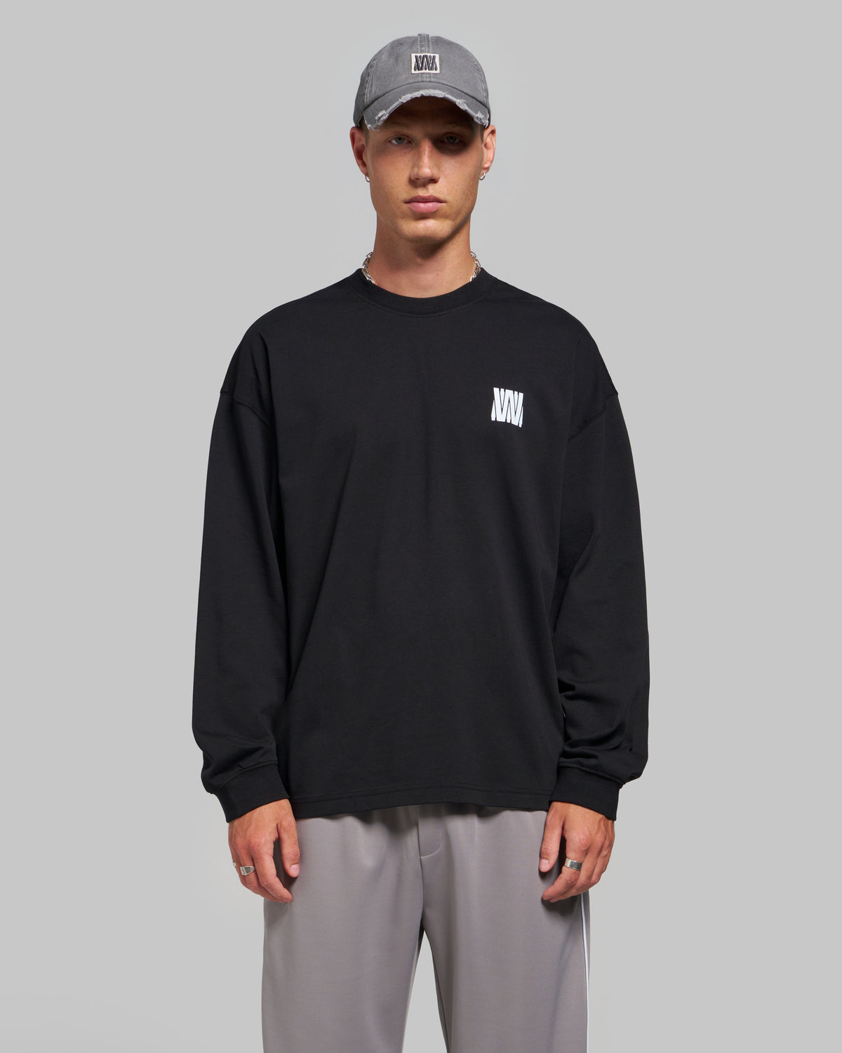STUDIO V14 LONGSLEEVE