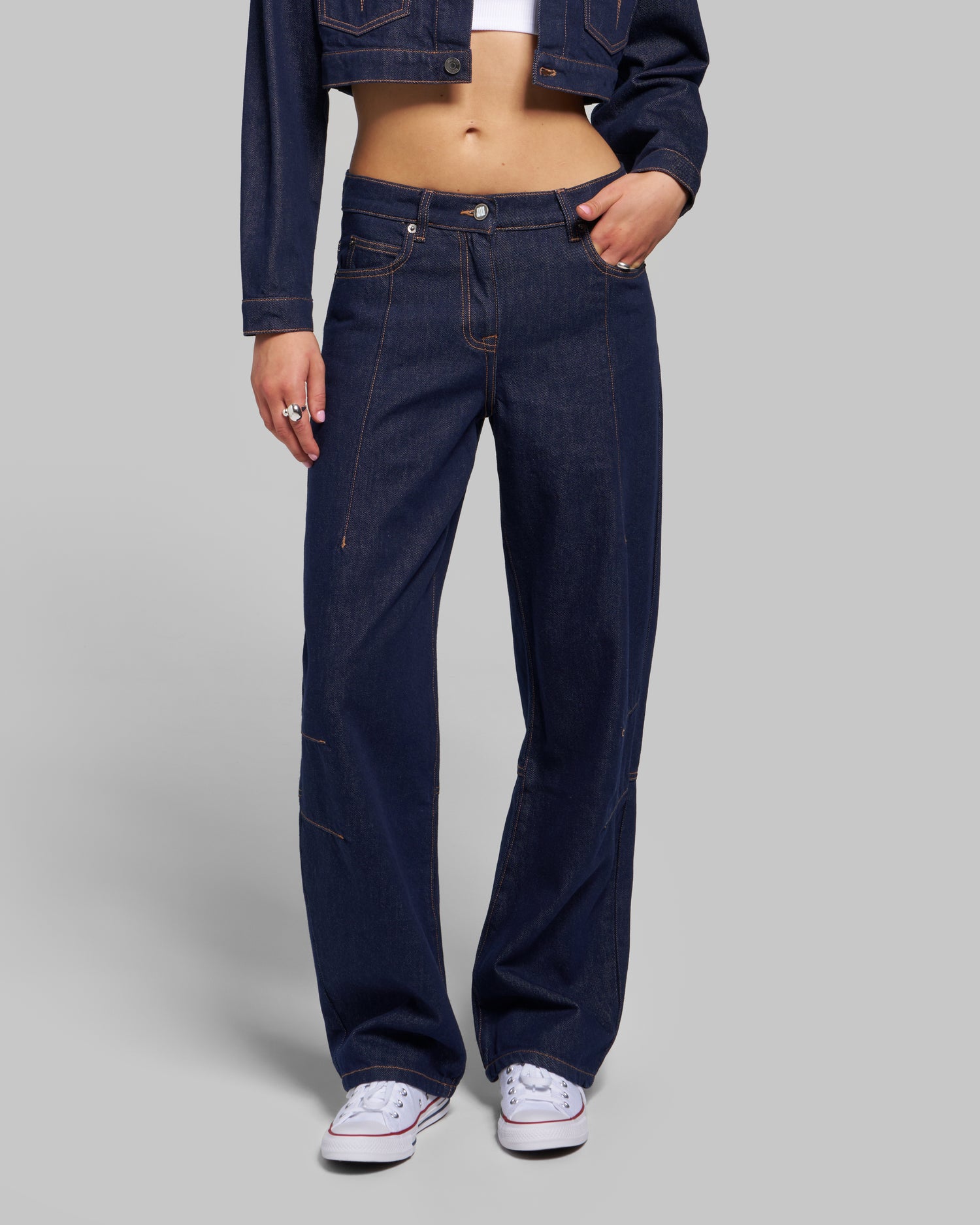 BETS V2 JEANS