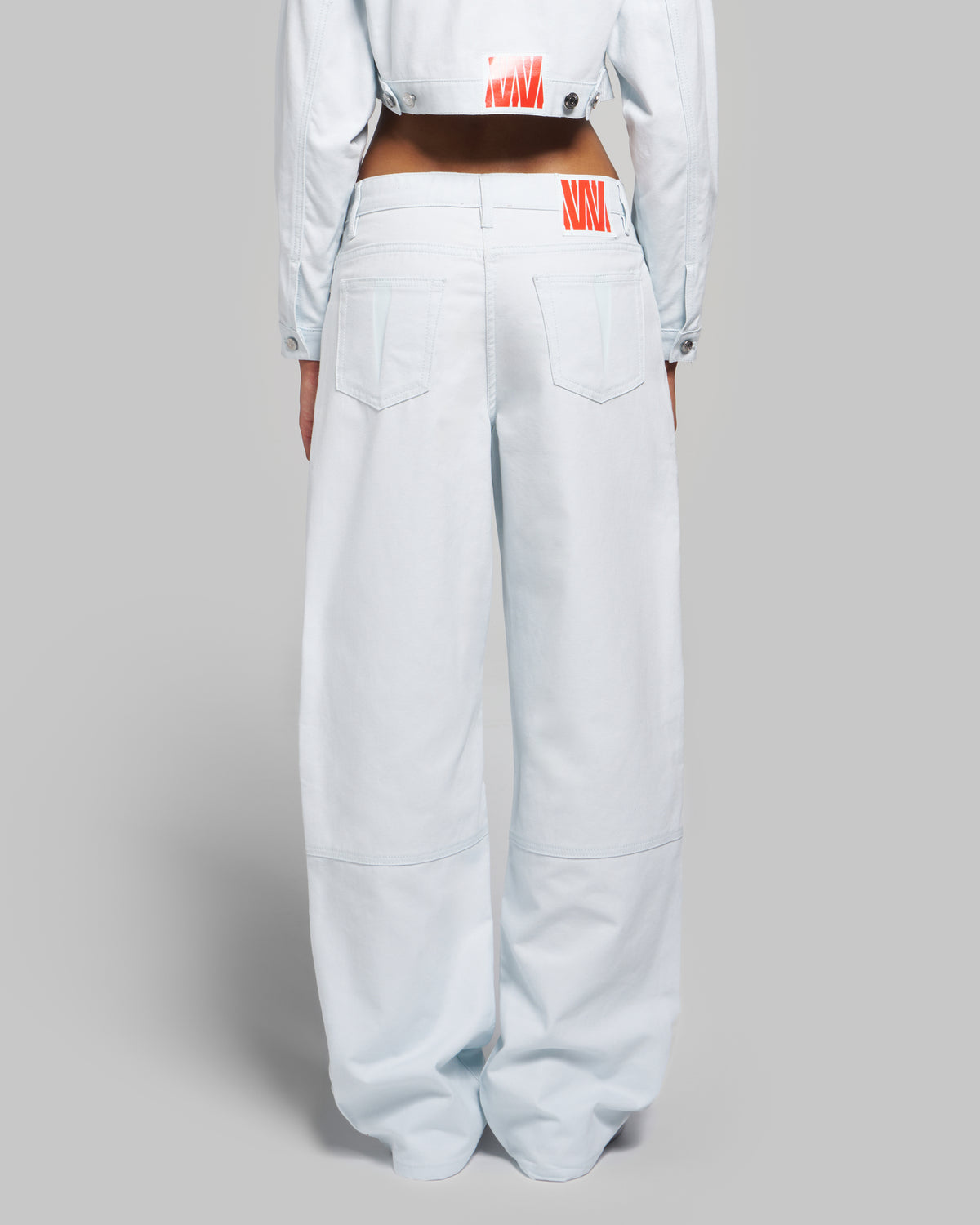 BETS V2 JEANS