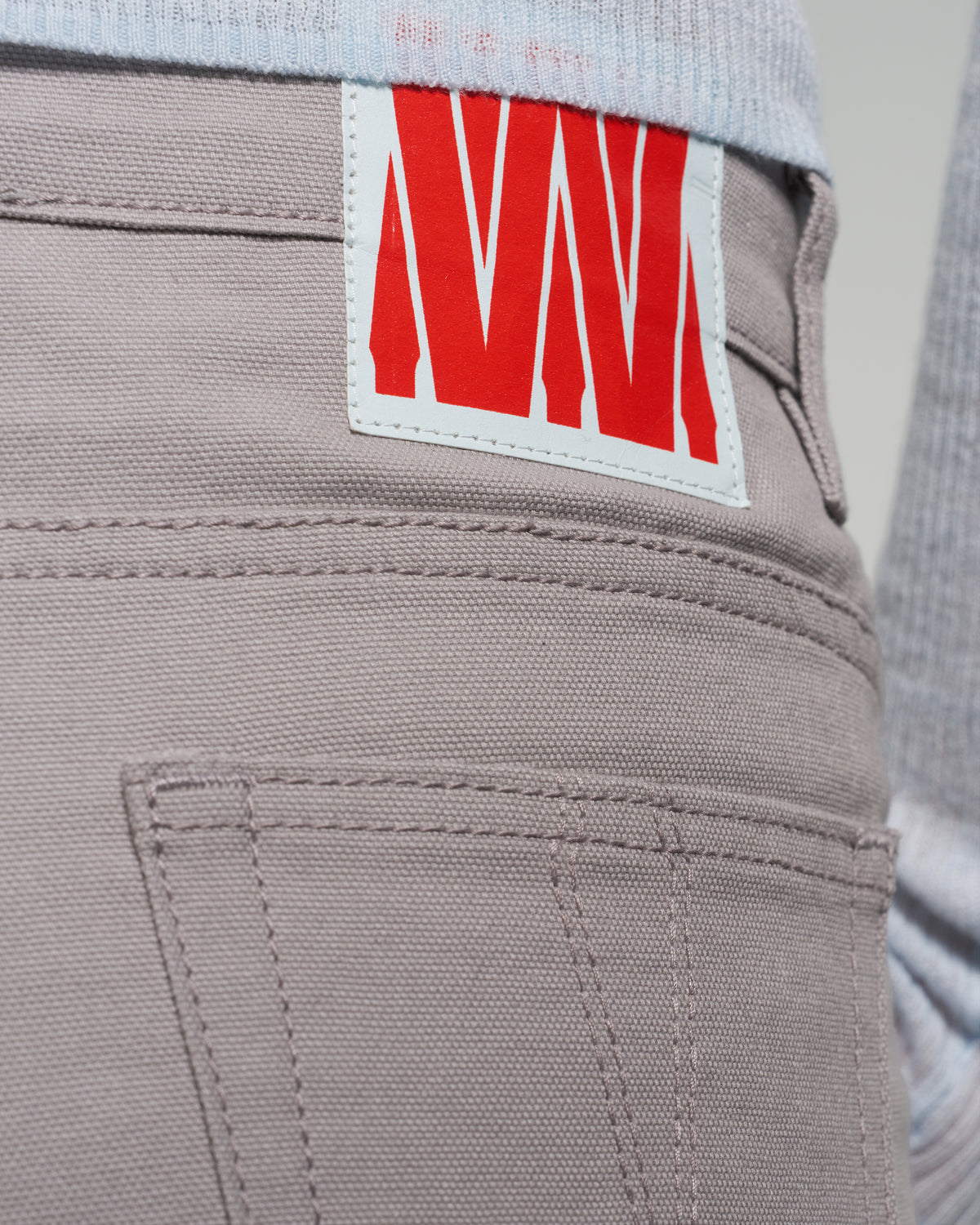 BETS V2 JEANS