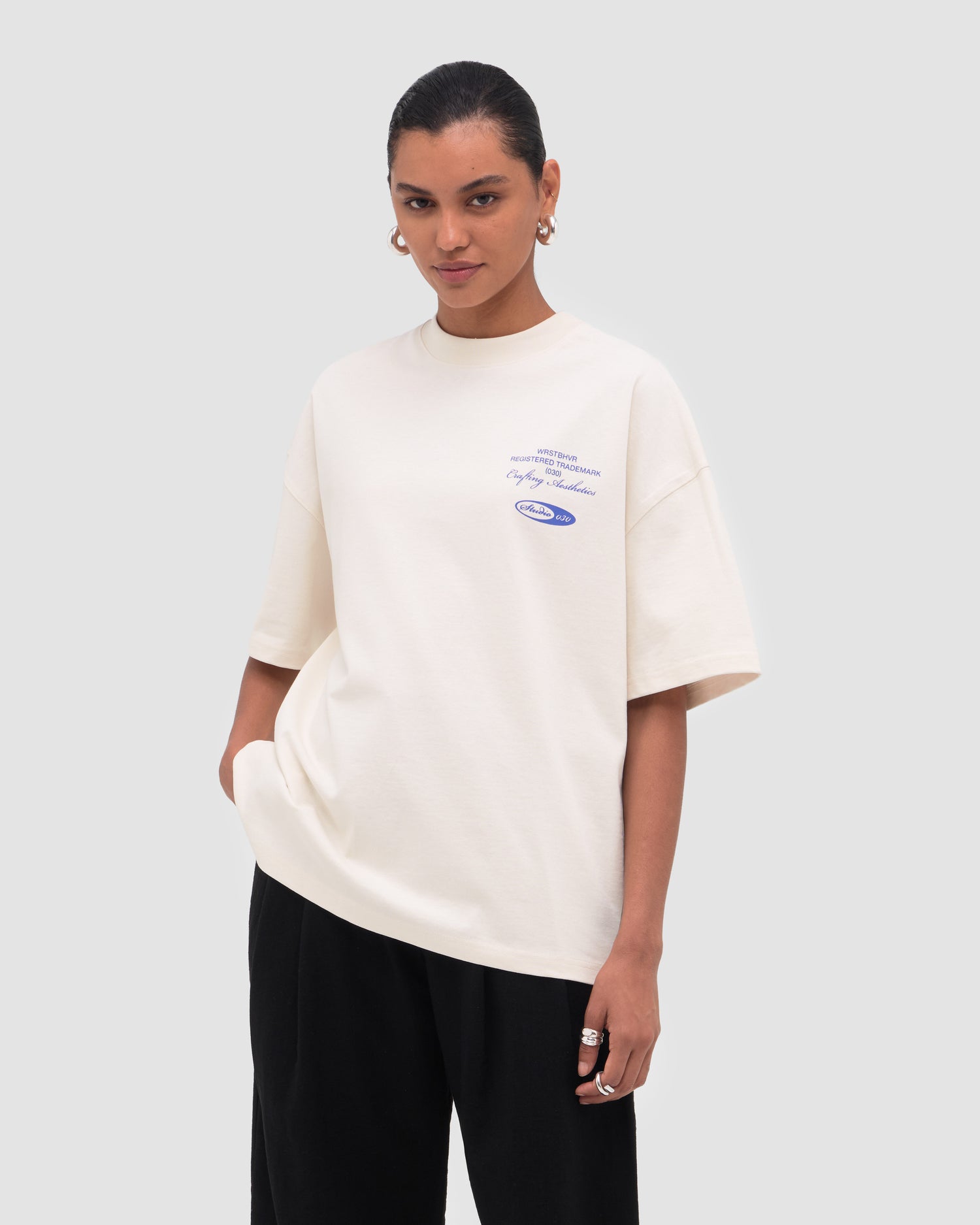 STUDIO V13 T-SHIRT