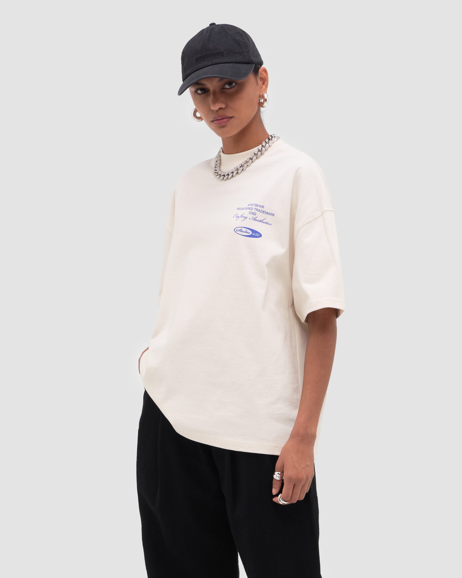 STUDIO V13 T-SHIRT