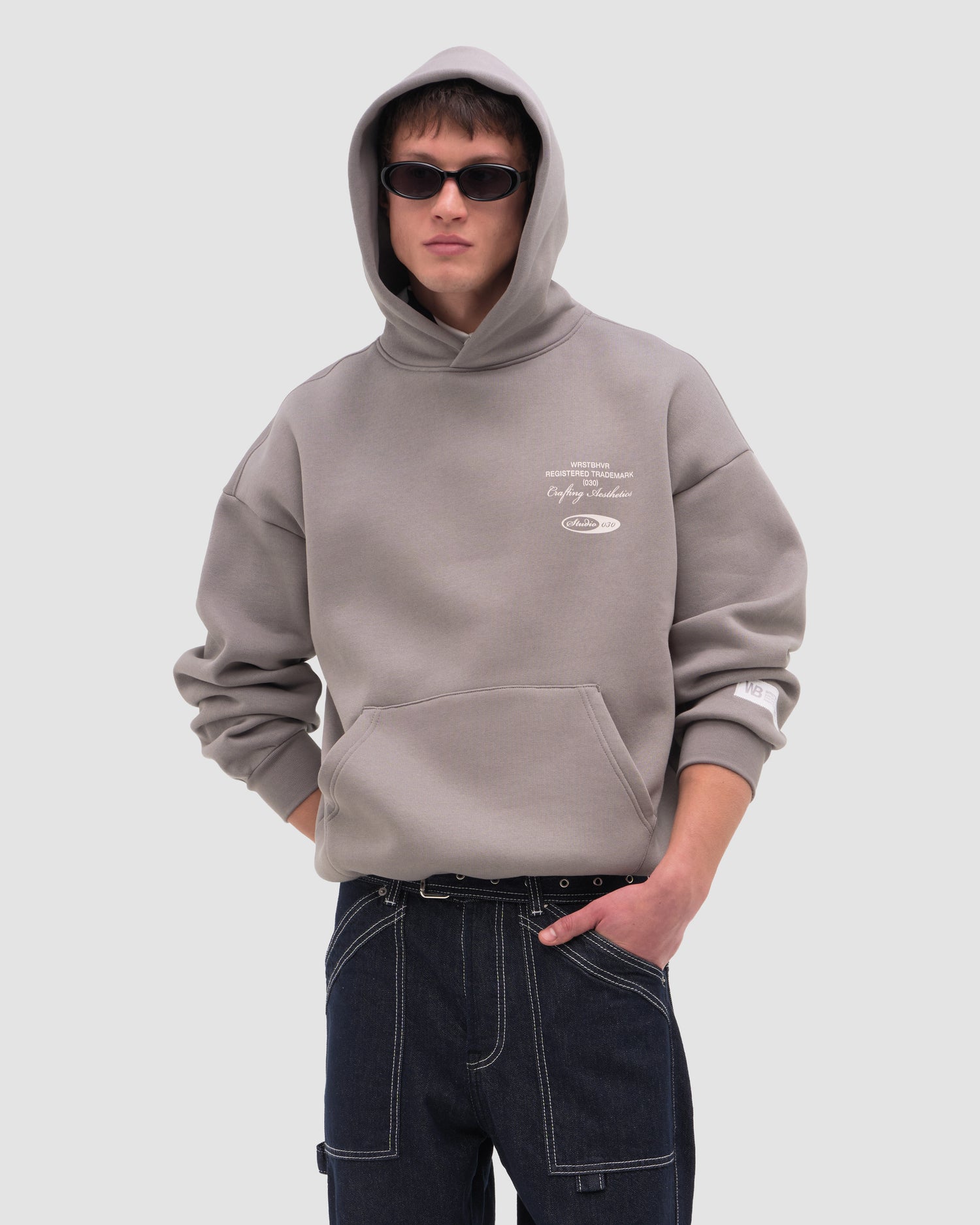 STUDIO V13 HOODIE