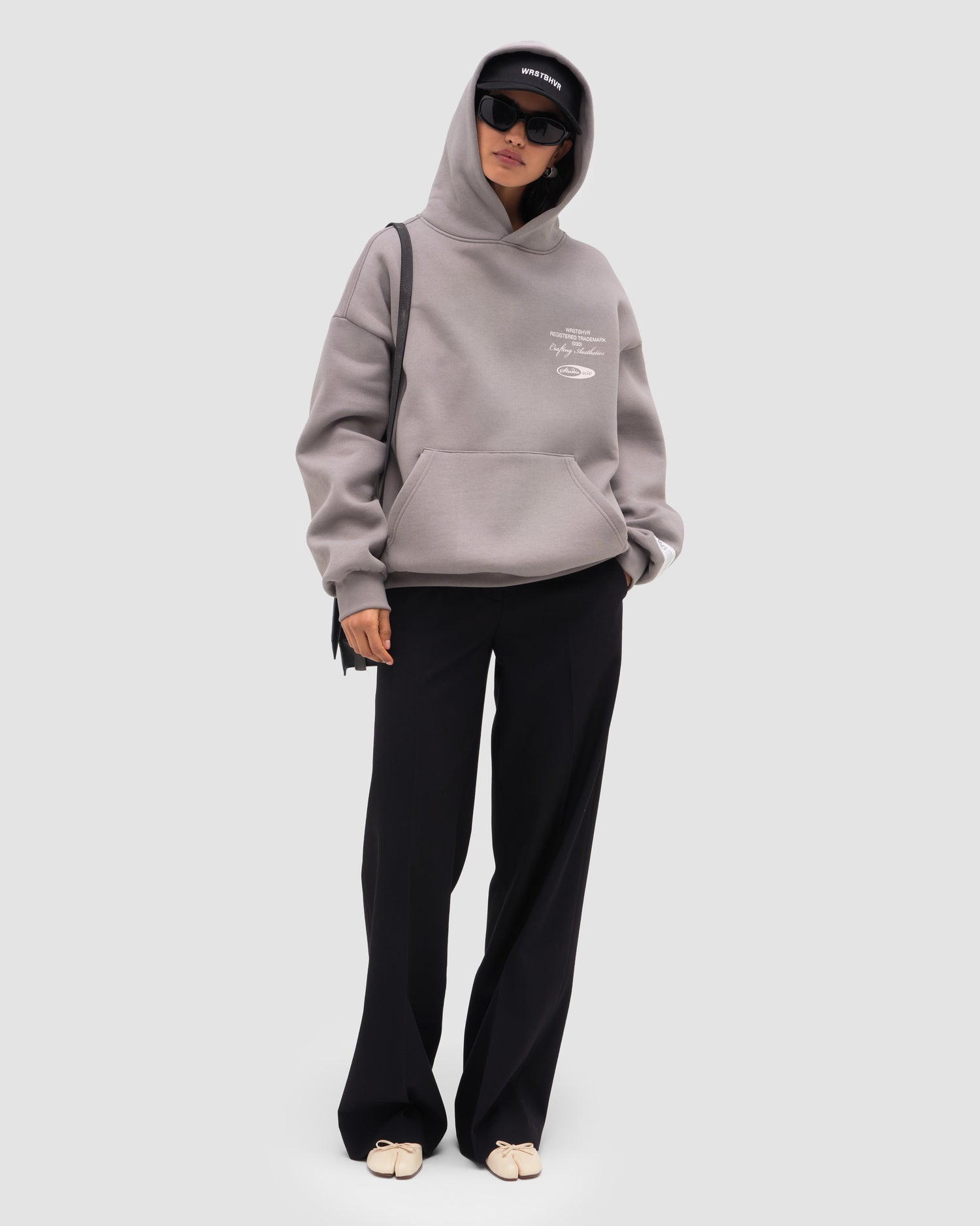STUDIO V13 HOODIE
