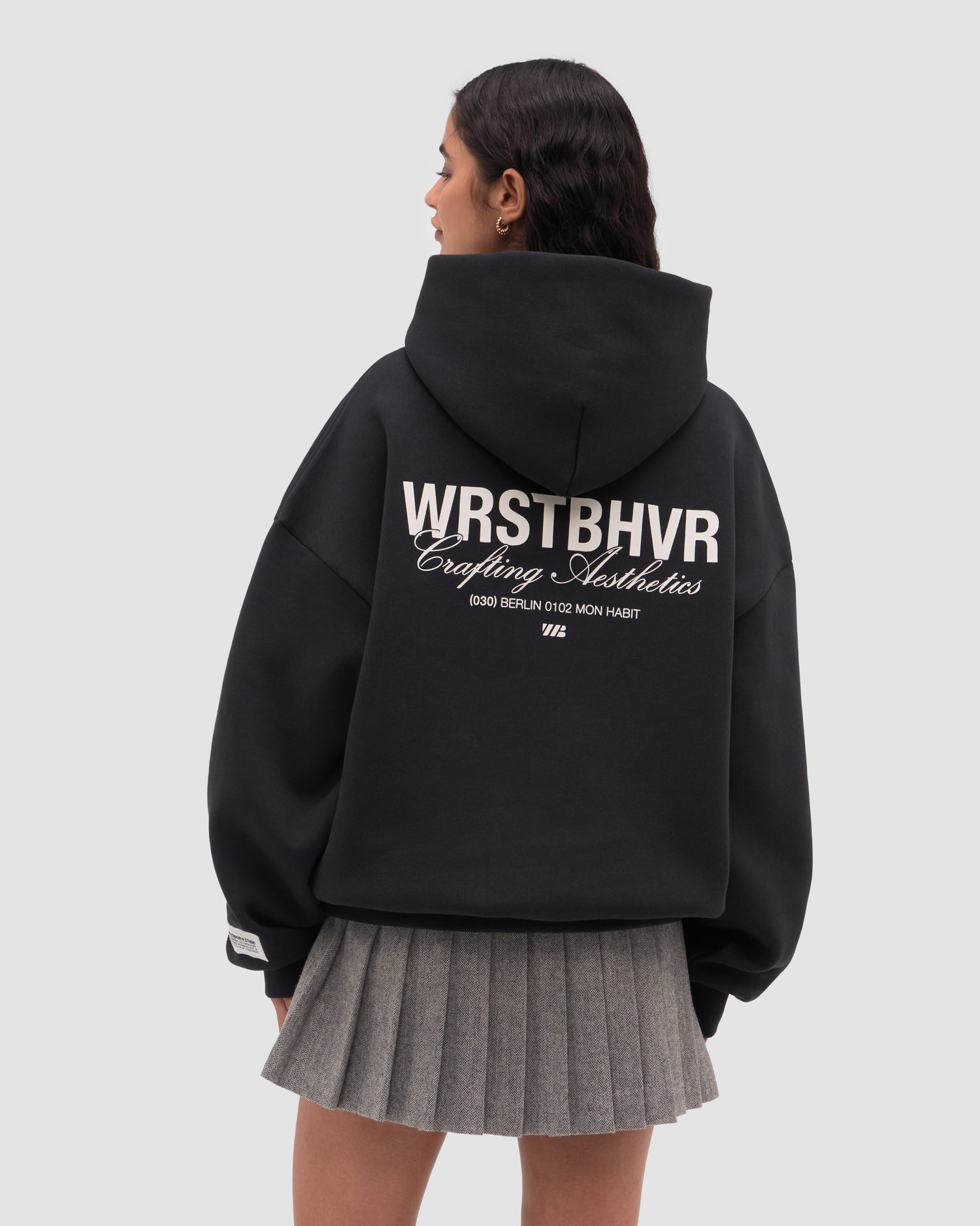 STUDIO V13 HOODIE