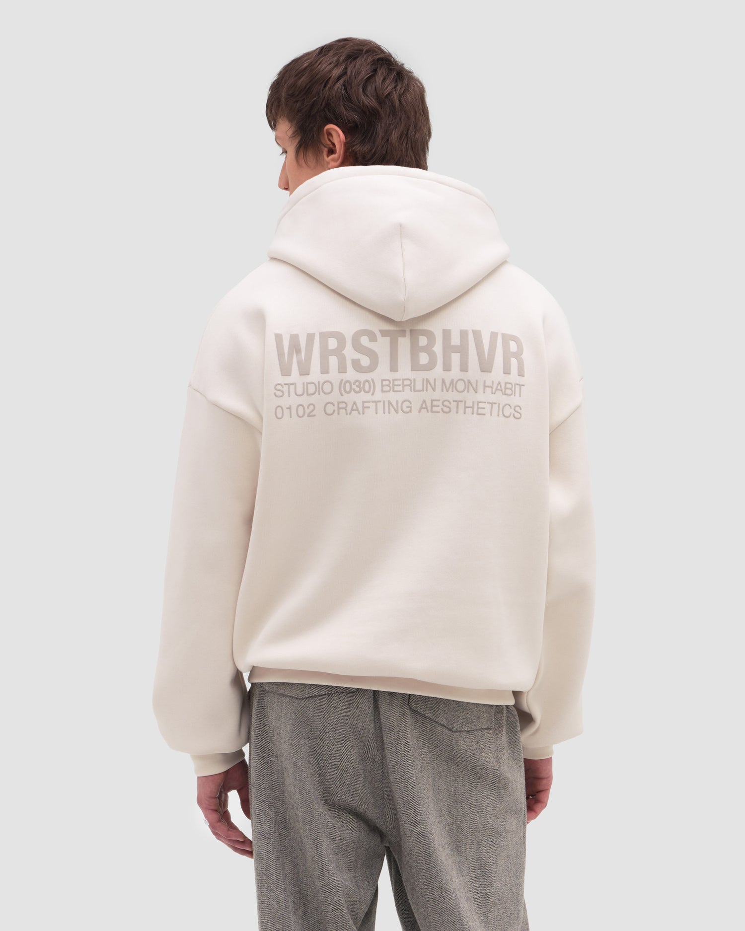 STUDIO V12 HOODIE
