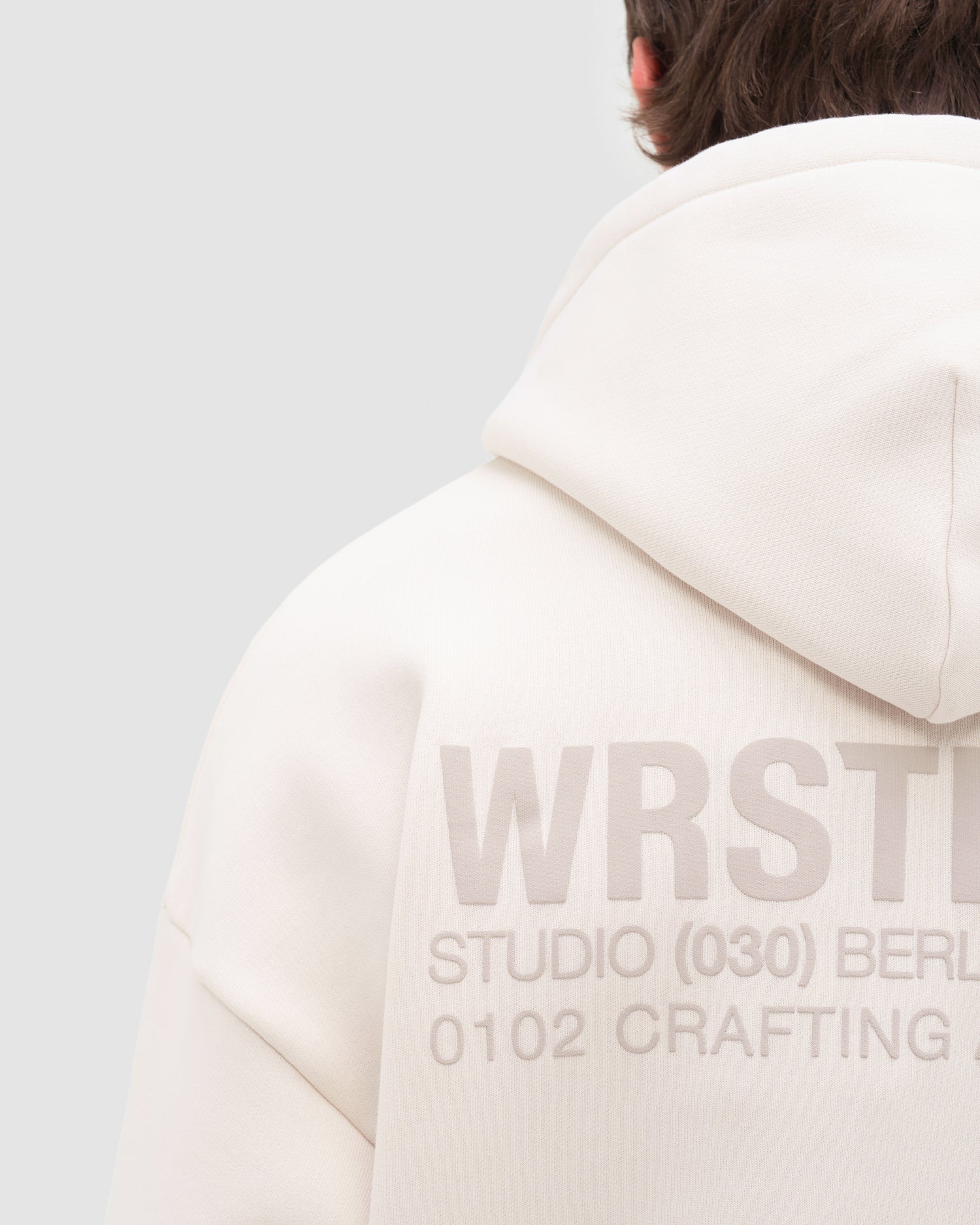 STUDIO V12 HOODIE