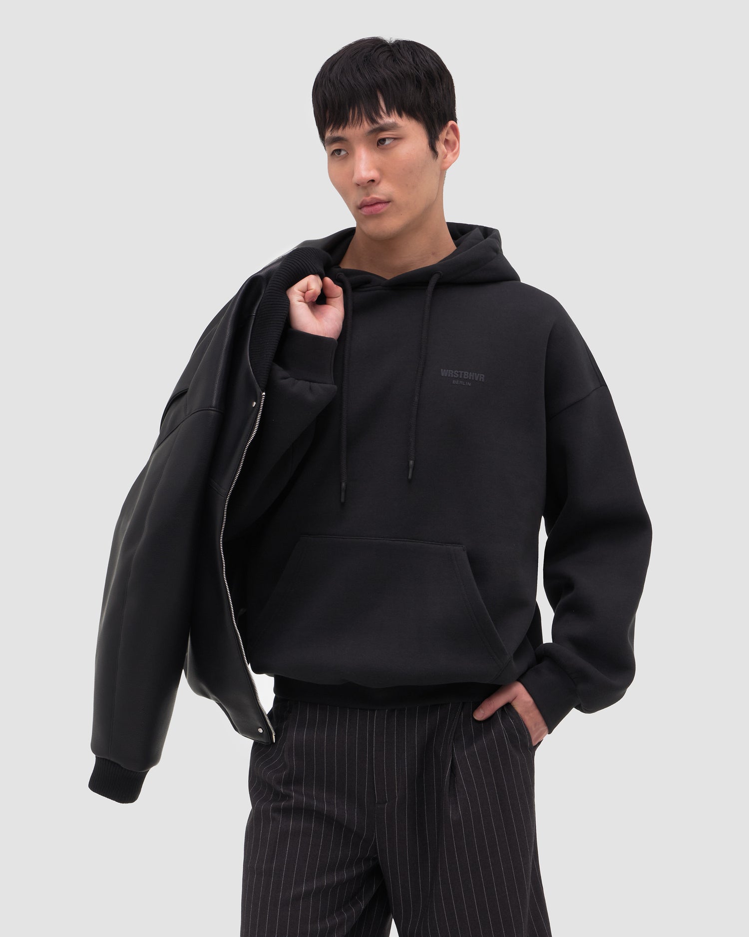 STUDIO V12 HOODIE