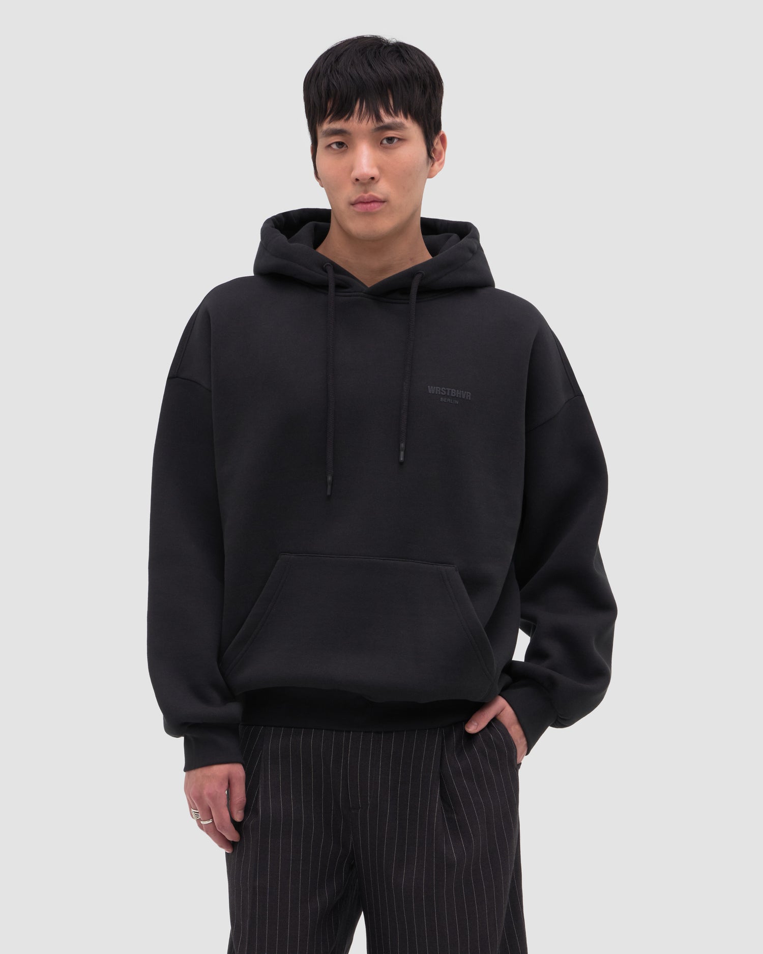 STUDIO V12 HOODIE