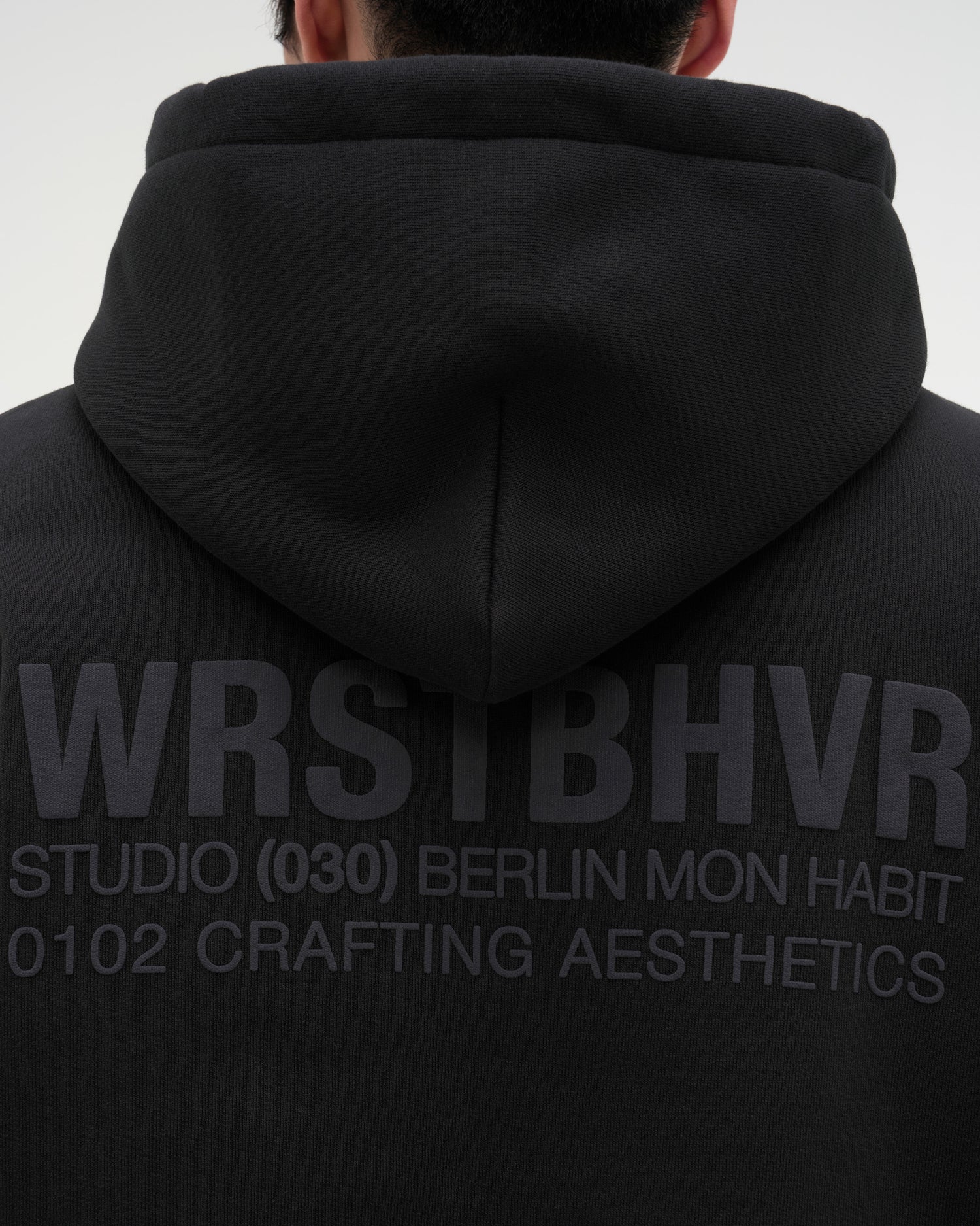 STUDIO V12 HOODIE