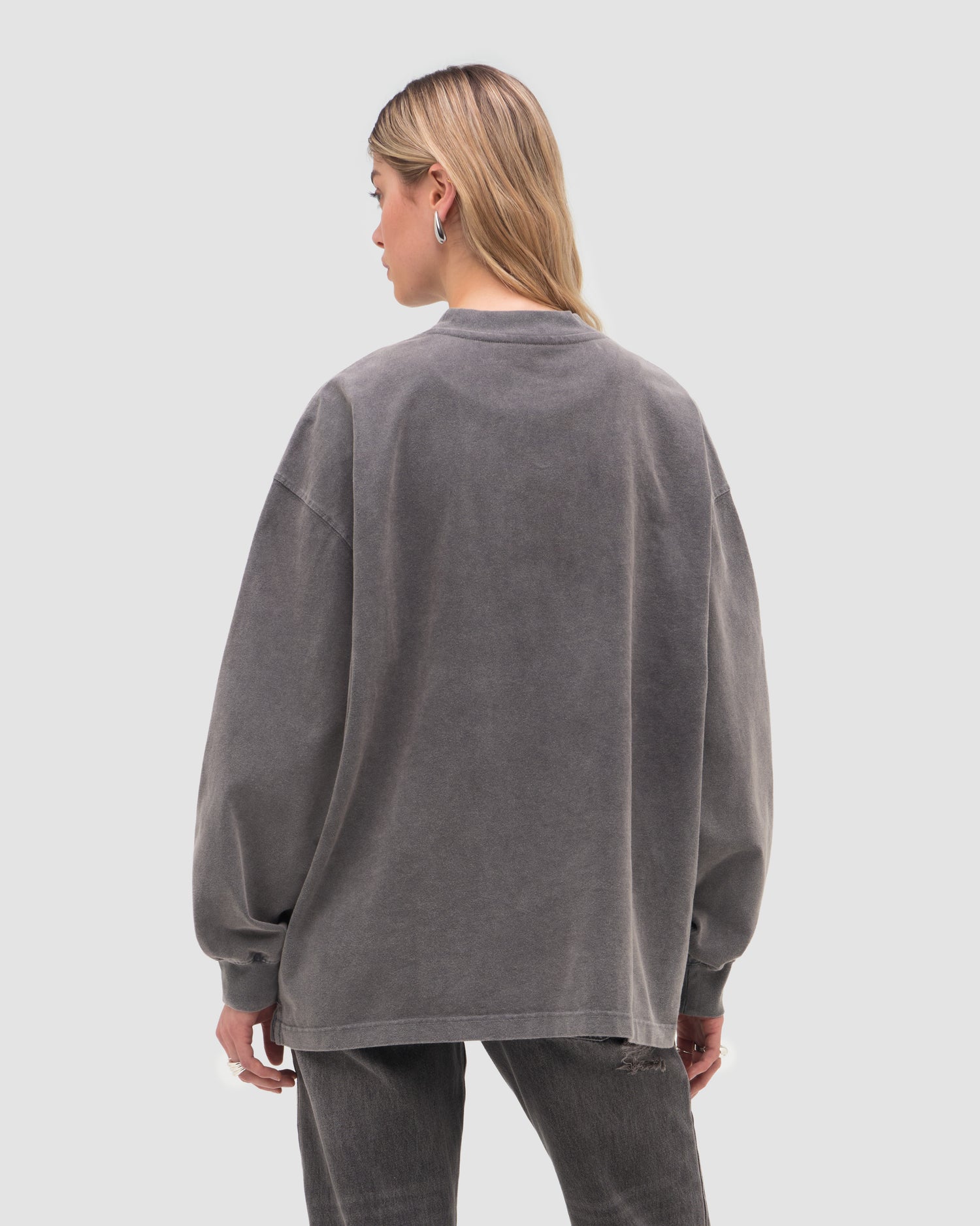 MECK V2 LONGSLEEVE