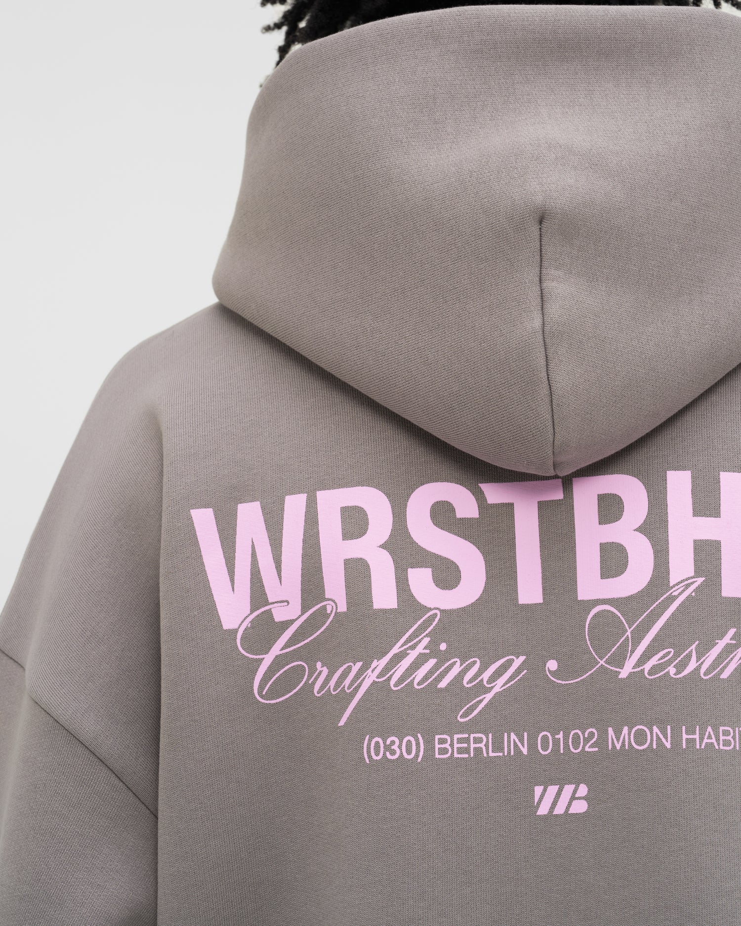 STUDIO V13 HOODIE