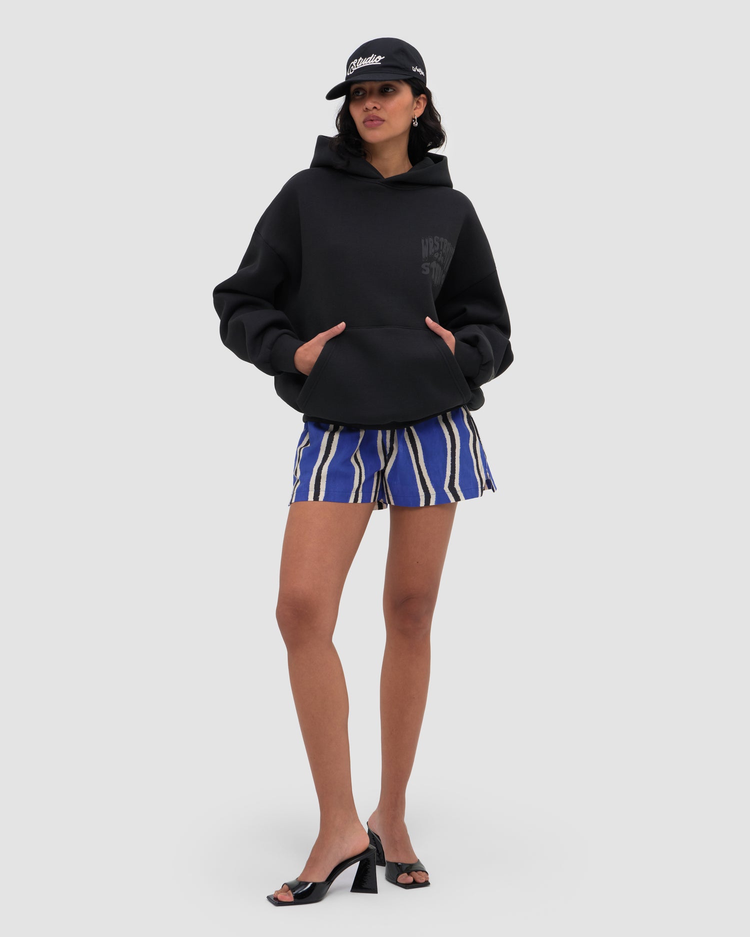 FLYNN HOODIE
