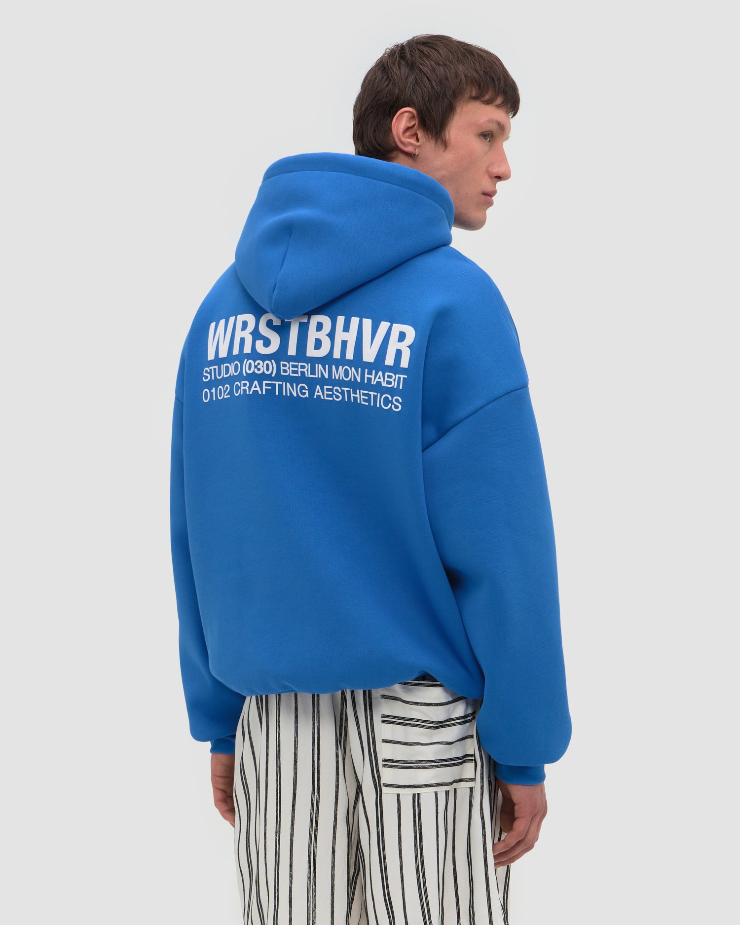 STUDIO V12 HOODIE