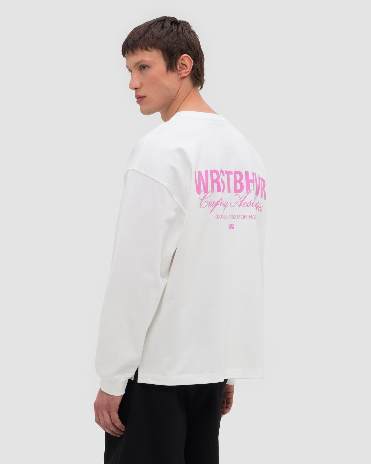 STUDIO V11 LONGSLEEVE