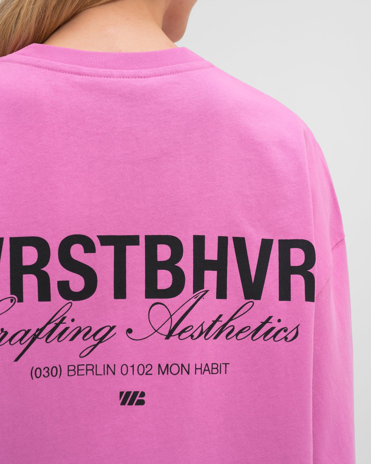 STUDIO V11 LONGSLEEVE