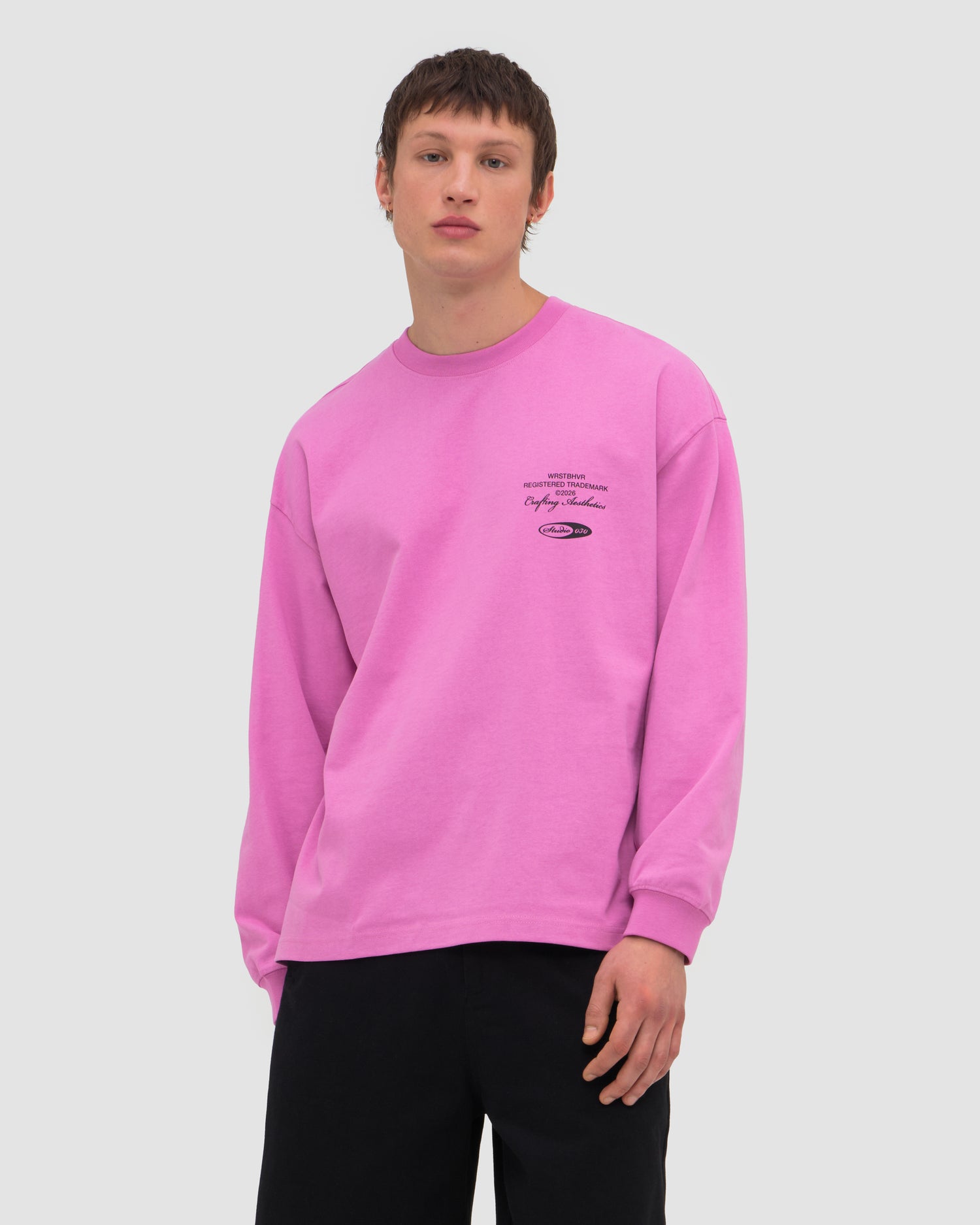 STUDIO V11 LONGSLEEVE