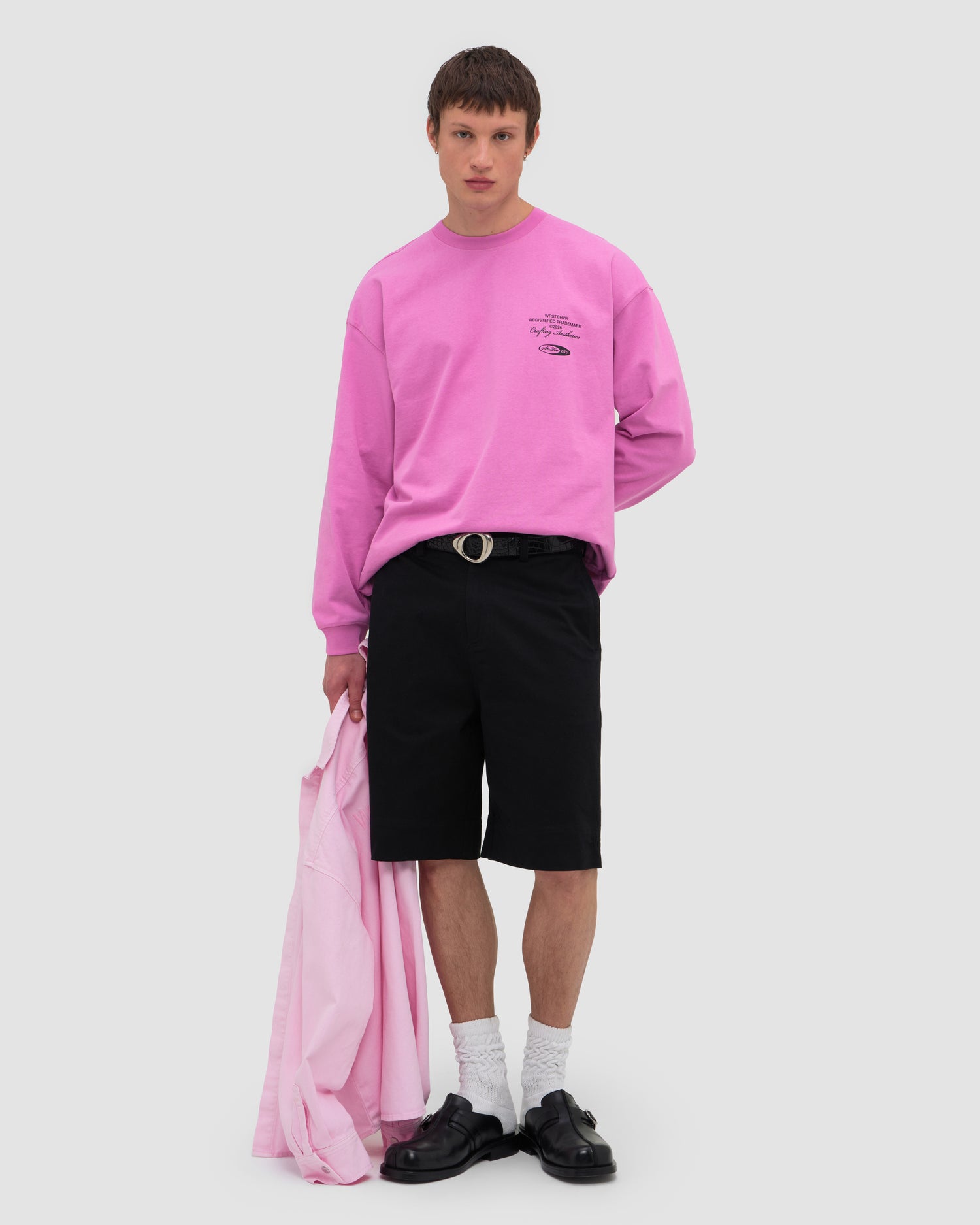 STUDIO V11 LONGSLEEVE