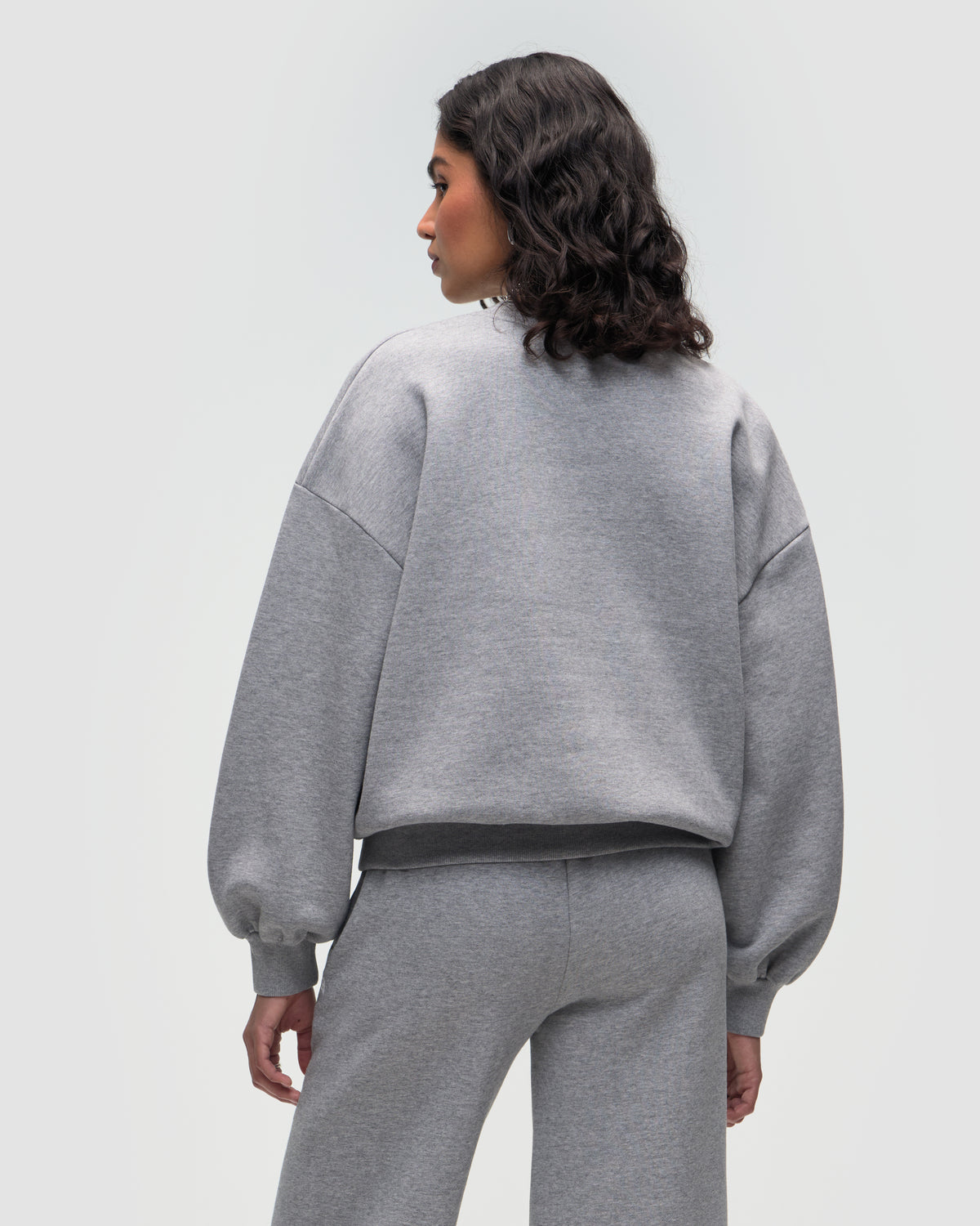 NOMI SWEATSHIRT
